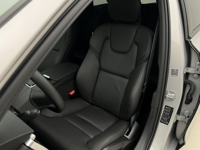 Volvo V90 T6 AWD RECHARGE PLUS DARK AUT