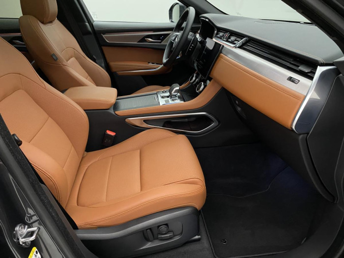 Jaguar F-Pace D300 R-DYNAMIC SE REZERVACE 3.0 d Dynamic SE