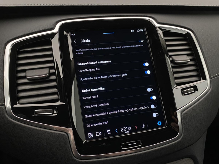 Volvo XC90 B6 AWD AUT BRIGHT PLUS 7-míst 2.0 Plus