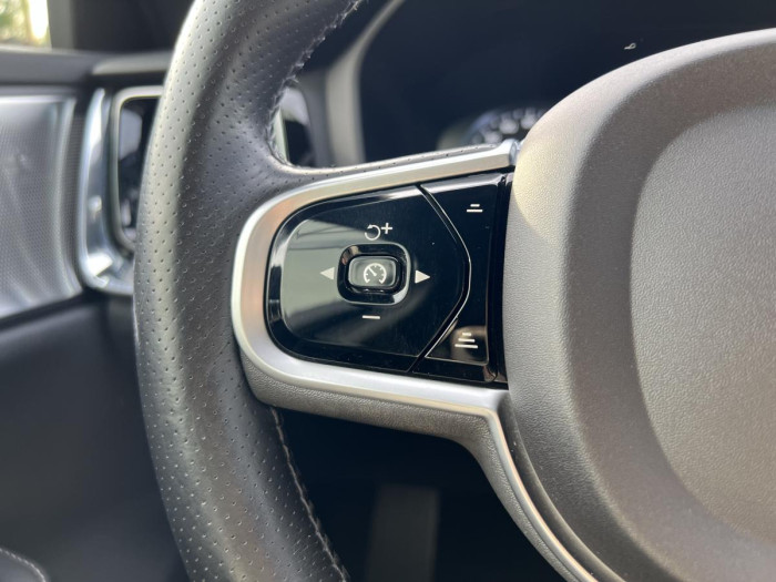 Volvo V60 T6 AWD INSCRIPTION REZERVACE