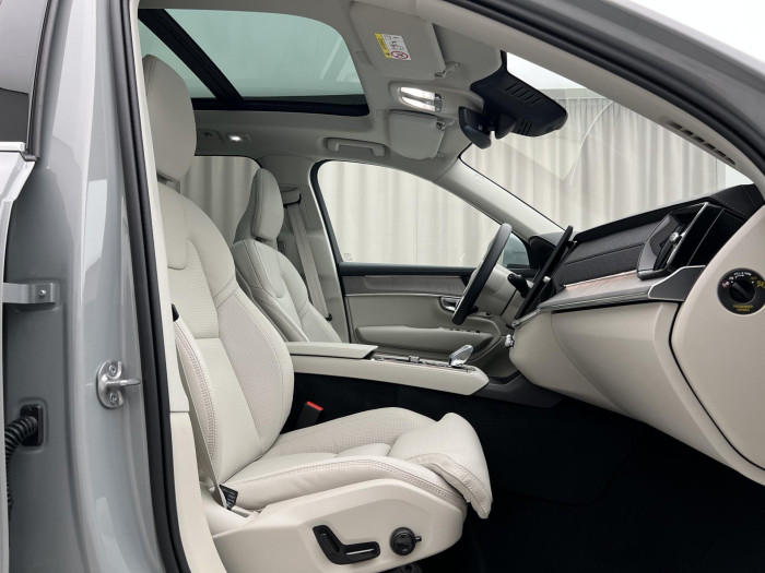 Volvo XC90 B5 AWD AUT BRIGHT PLUS 7-míst