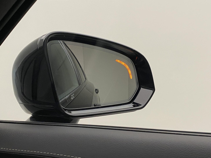 Volvo V90 B5 ULTIMATE DARK AUT 1.maj