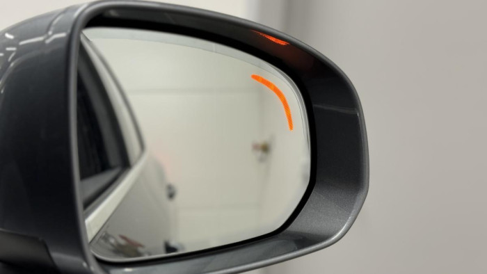 Volvo XC60 B6 AWD INSCRIPTION REZERVACE