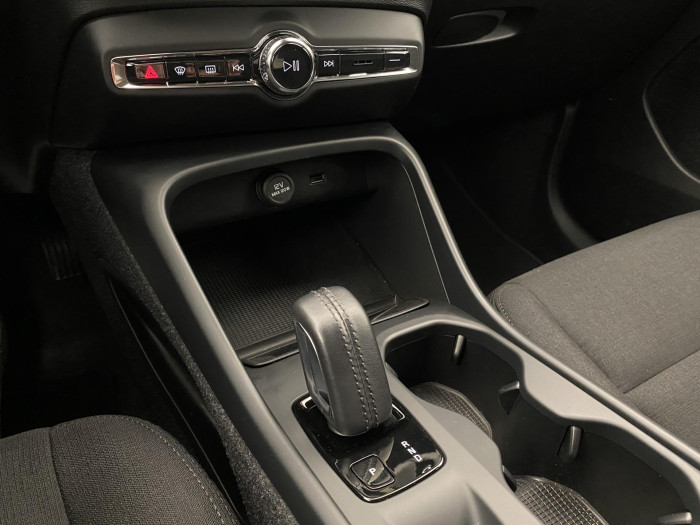 Volvo XC40 T2 MOMENTUM CORE AUT CZ 1.5 Momentum