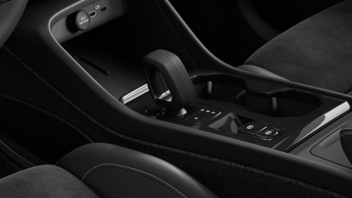 Volvo XC40 B3 AUT DARK PLUS