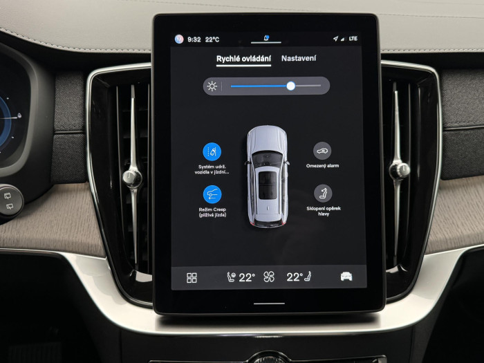 Volvo XC90 T8 AWD RECHARGE ULTIMATE CZ