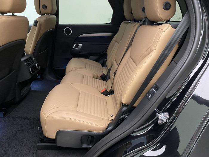 Land Rover Discovery D350 DYNAMIC HSE AWD REZERVACE 3.0 d Dynamic