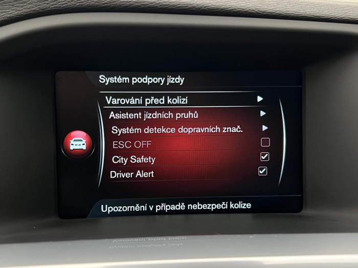 Volvo V60 D4 MOMENTUM REZERVACE 2.0 d Momentum