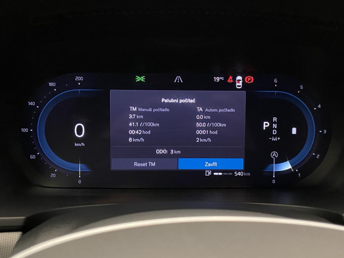 Volvo V90 CC B4 AWD CORE AUT REZERVACE 2.0 CC CC