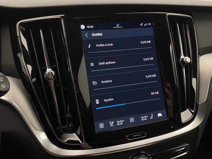 Volvo V60 B4 AUT DARK PLUS