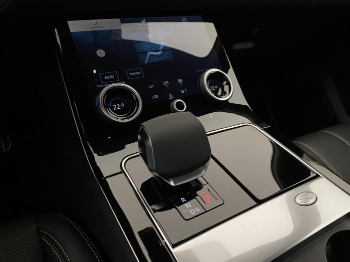 Land Rover Range Rover Velar D200 R-DYNAMIC SE REZERVACE 2.0 d Dynamic SE