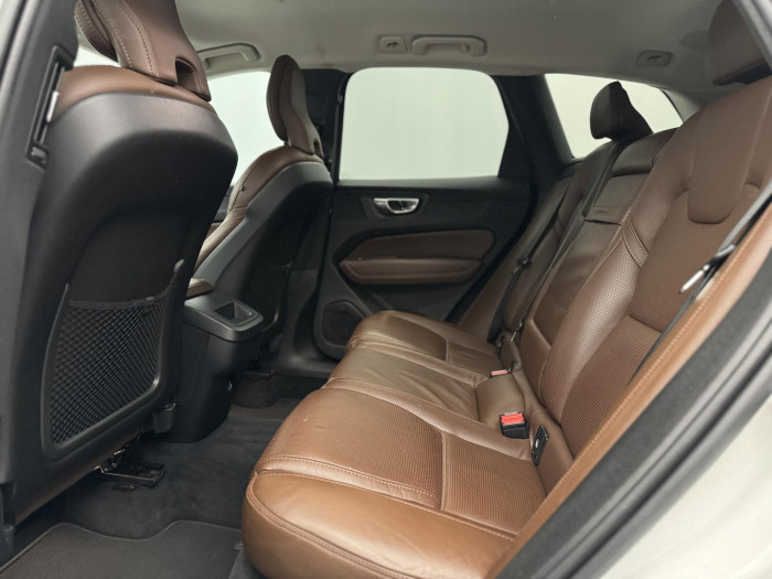 Volvo XC60 D5 AWD INSCRIPTION AUT CZ 2.0 d