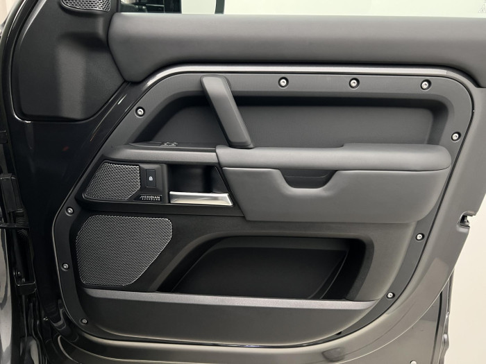 Land Rover Defender 110 P525 V8 CARPATHIAN EDITION 5.0 V8 Edition