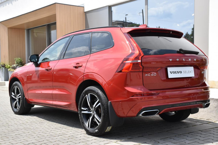 Volvo XC60 B5 AWD R-Design AUT 1.maj.