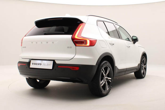 Volvo XC40 B3 DARK PLUS AUT CZ 1.maj