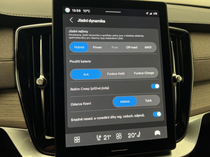 Volvo XC90 T8 AWD RECHARGE ULTRA DARK CZ