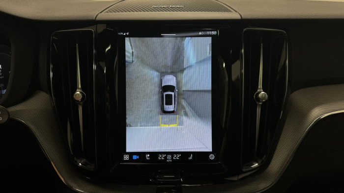 Volvo XC60 B4 AWD PLUS DARK REZERVACE 2.0 Plus
