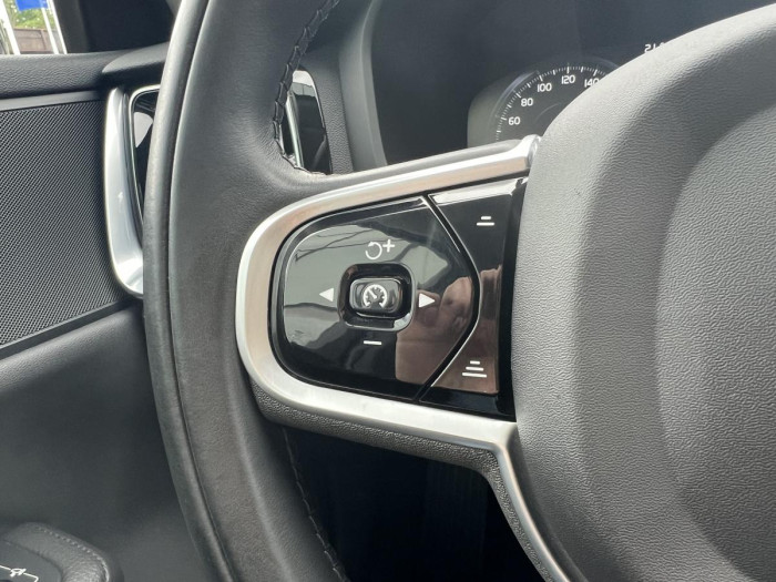 Volvo V60 CROSS COUNTRY B4 AWD Aut 1.maj