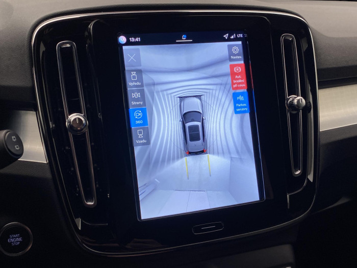 Volvo XC40 B3 AUT DARK PLUS