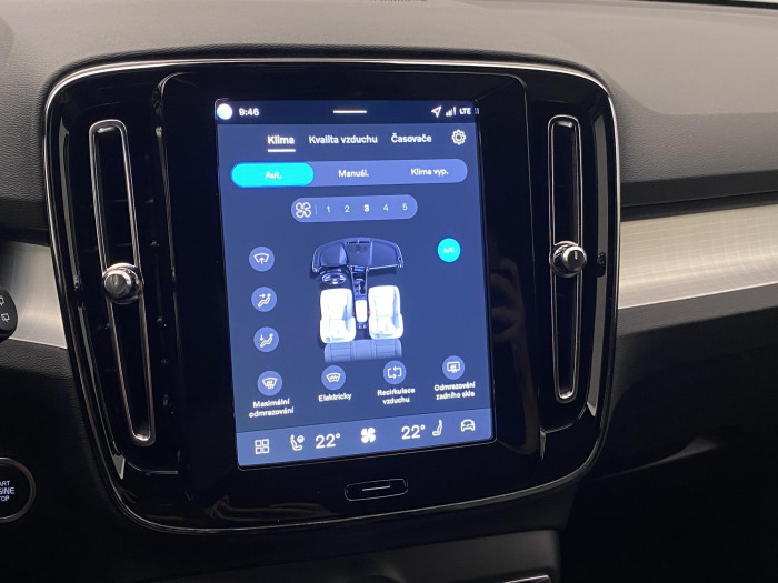 Volvo XC40 B3 AUT DARK PLUS