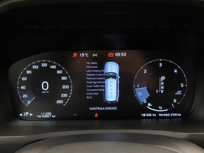 Volvo XC90 D5 AWD MOMENTUM REZERVACE 2.0 d Momentum