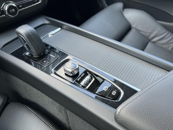 Volvo XC60 B4 MOMENTUM Aut 1.maj. 2.0 Momentum