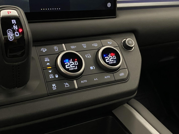 Land Rover Defender 110 D300 SEDONA REZERVACE 3.0 d