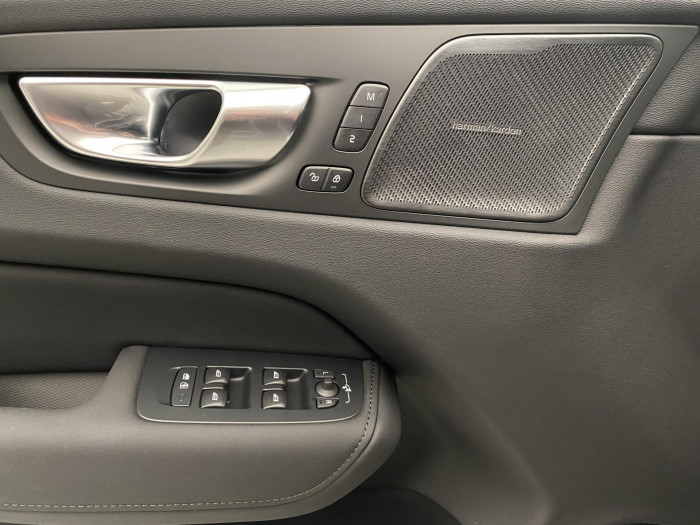 Volvo XC60 B5 AWD AUT DARK PLUS