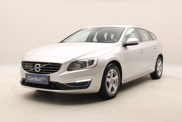 Volvo V60 D4 SUMMUM AUT NAVIGACE 2.0 d Summum