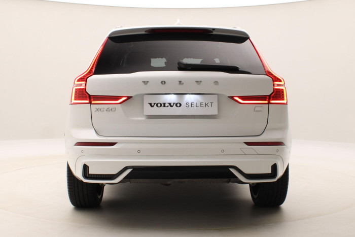 Volvo XC60 T8 AWD ULTIMATE RECHARGE 1.maj