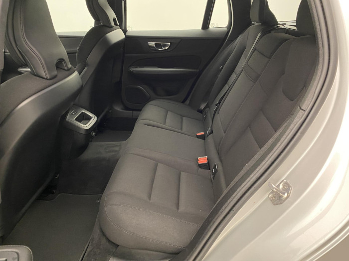 Volvo V60 B4 MOMENTUM AUT 2.0 Momentum