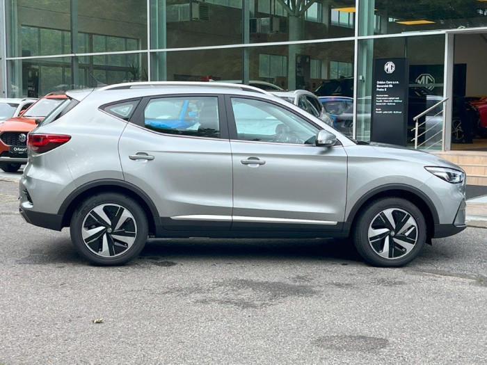MG ZS EV EXCITE 70kWh REZERVACE!