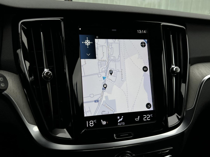 Volvo V60 CROSS COUNTRY B4 AWD REZERVACE