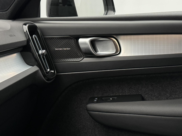 Volvo XC40 B3 DARK PLUS CZ 1.maj