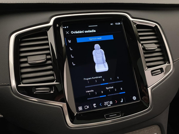 Volvo XC90 B6 AWD AUT DARK REZERVACE