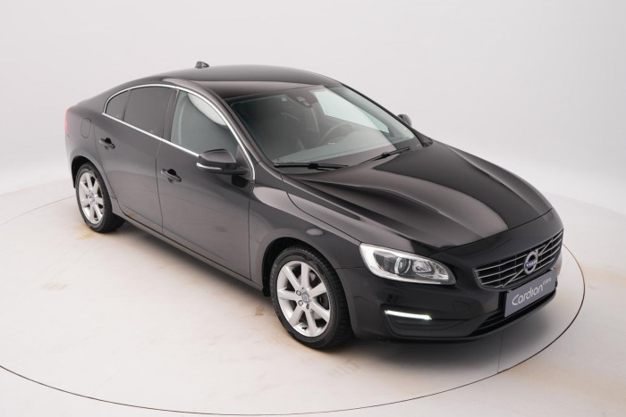 Volvo S60 D3 MOMENTUM AUT REZERVACE 2.0 d Momentum