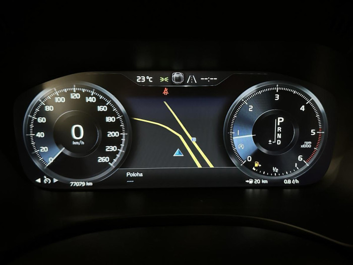 Volvo XC60 D5 AWD R-DESIGN AUT REZERVACE 2.0 d