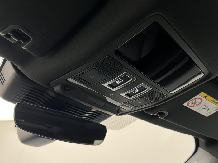 Land Rover Discovery D250 DYNAMIC SE AWD Aut 3.0 d Dynamic SE