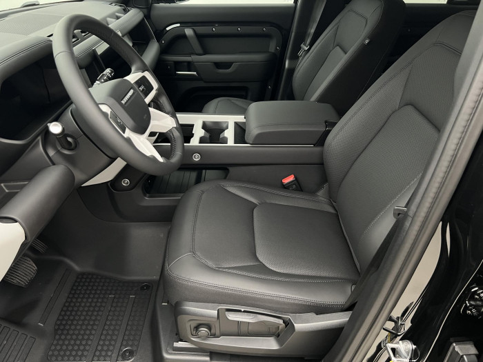 Land Rover Defender 110 D200 S AWD AUT 3.0 d