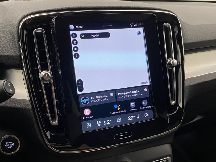 Volvo XC40 B3 AUT PLUS BLACK EDITION