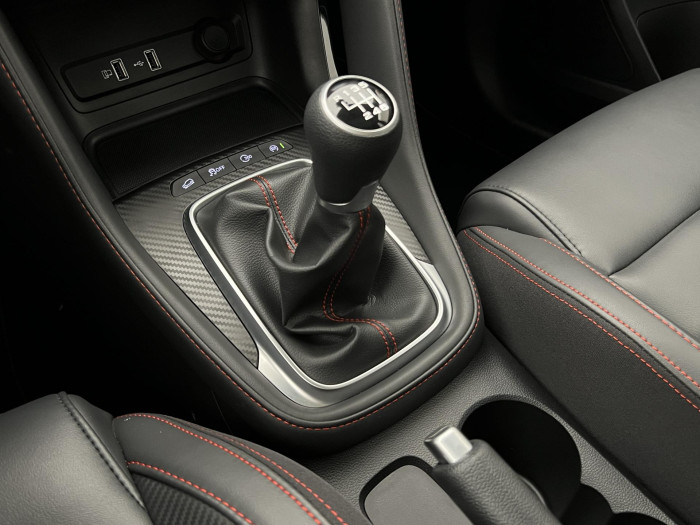 MG ZS 1.0T ELEGANCE CZ 1.0 Elegance