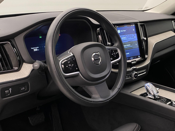Volvo XC60 B4 AWD INSCRIPTION AUT CZ