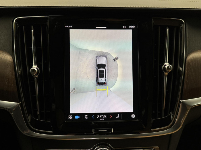 Volvo V90 B6 AWD ULTIMATE REZERVACE