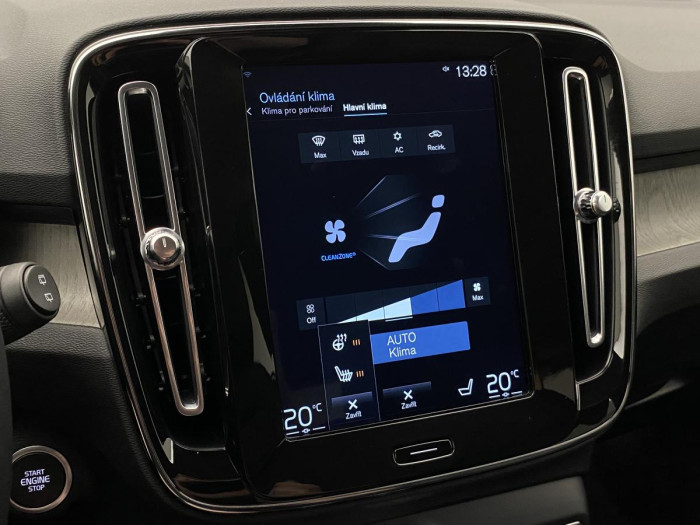 Volvo XC40 D3 INSCRIPTION AUT REZERVACE 2.0 d