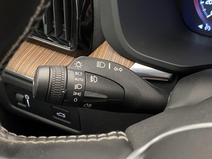 Volvo XC60 D3 AWD MOMENTUM AUT CZ 2.0 d Momentum