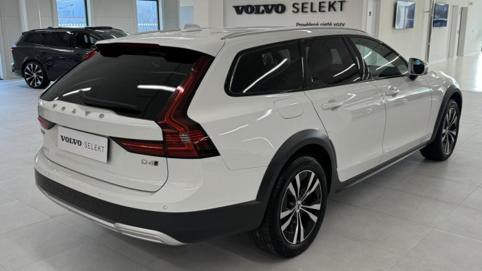 Volvo V90 CROSS COUNTRY D4 REZERVACE 2.0 d