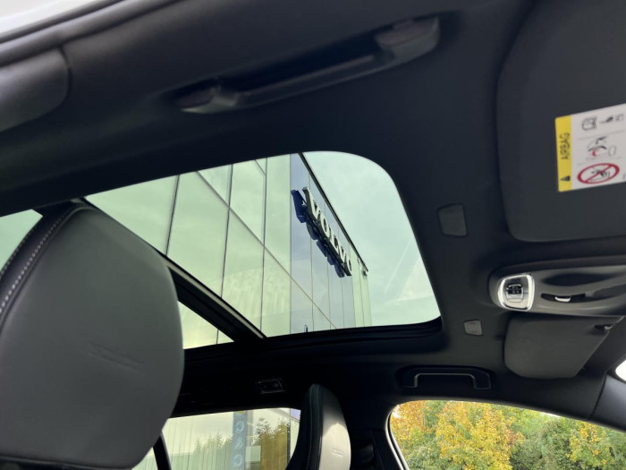 Volvo V60 T6 AWD INSCRIPTION REZERVACE