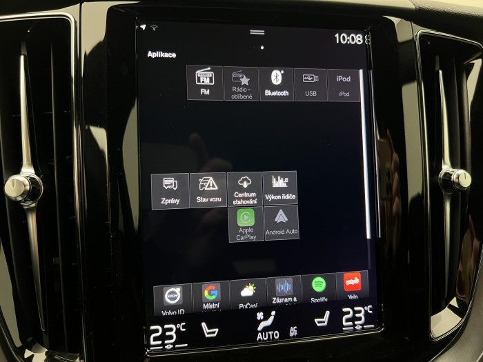 Volvo XC60 T5 AWD MOMENTUM PRO AUT CZ 2.0 Momentum