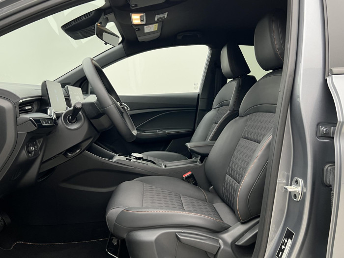 MG MG3 EXCLUSIVE HYBRID+ AUT CZ 1.maj 1.5 Exclusive