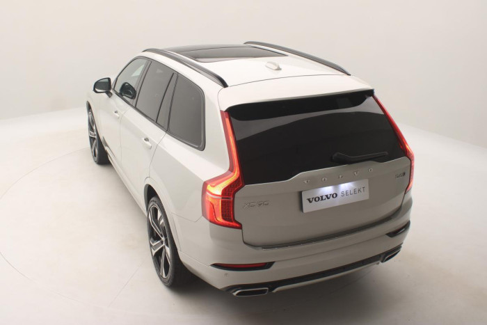 Volvo XC90 B6 AWD R-DESIGN REZERVACE